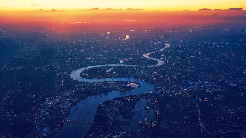 2 Billion Liters of Untreated Waste Spills into River Thames